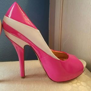 Bcbg pink and white heels