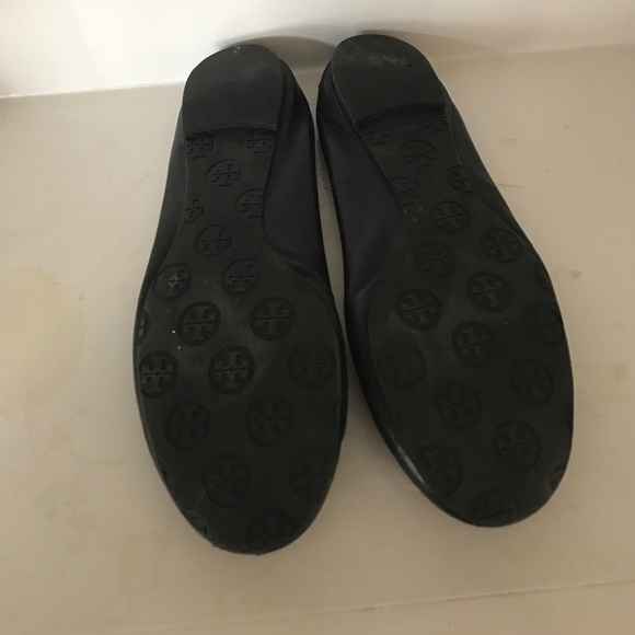 Too small - Picture 3 of 4