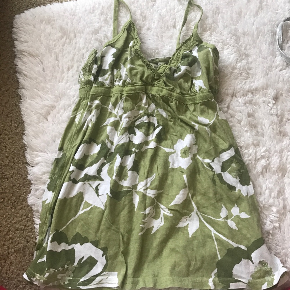 CLOSET CLOSEOUT Abercrombie green top