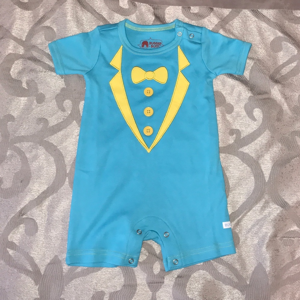 Adorable teal and yellow romper size 3-6M