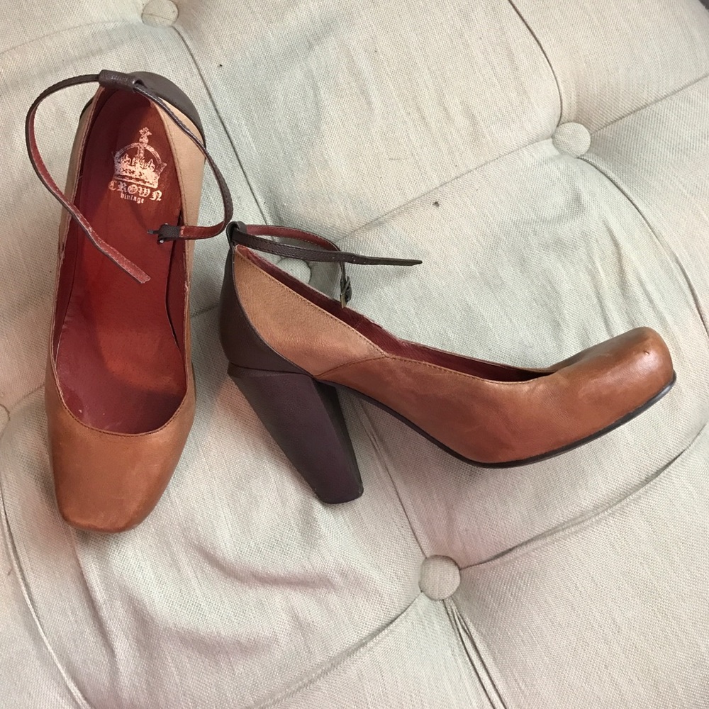 Brown multi colored heels w ankle strap