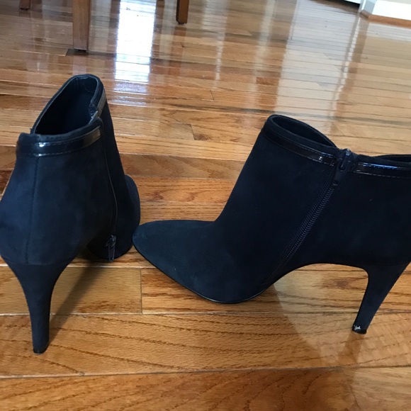 Blue suede Nine West ankle boots - Picture 2 of 4
