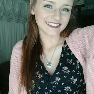 Meet your Posher, Alexis