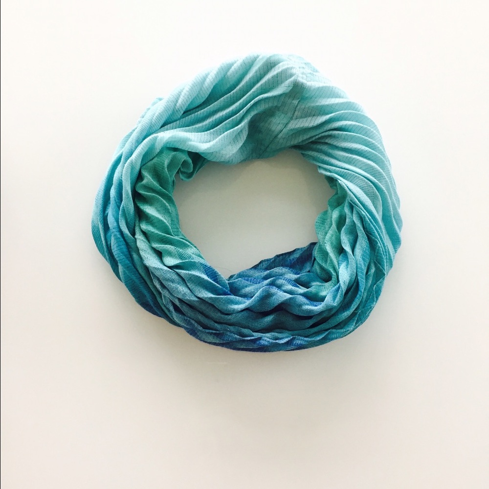 Textured multicolored infinity scarf