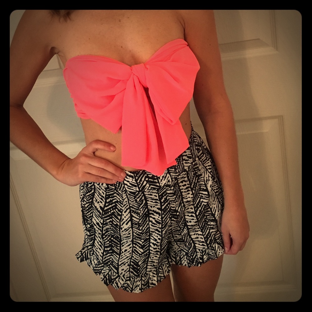 Bright pink bow bandeau