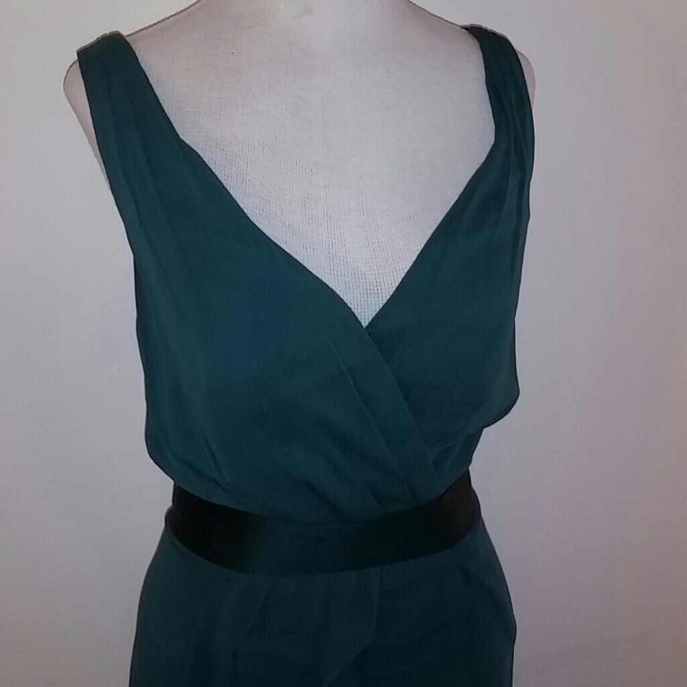 Vera Wang emerald green floor length dress