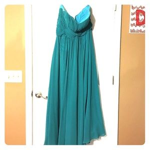 Prom dress worn once. In perfect condition