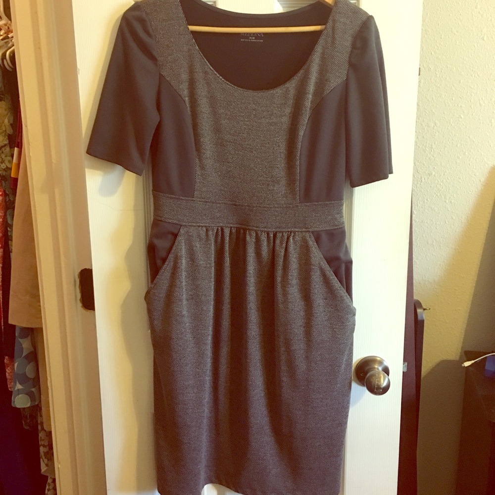 *SOLD* Grey Merona Dress 🐘🦈🐨🐺