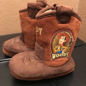 Woody Boots 🤠