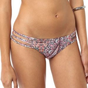 Cheeky O'Neill Bottoms 💕