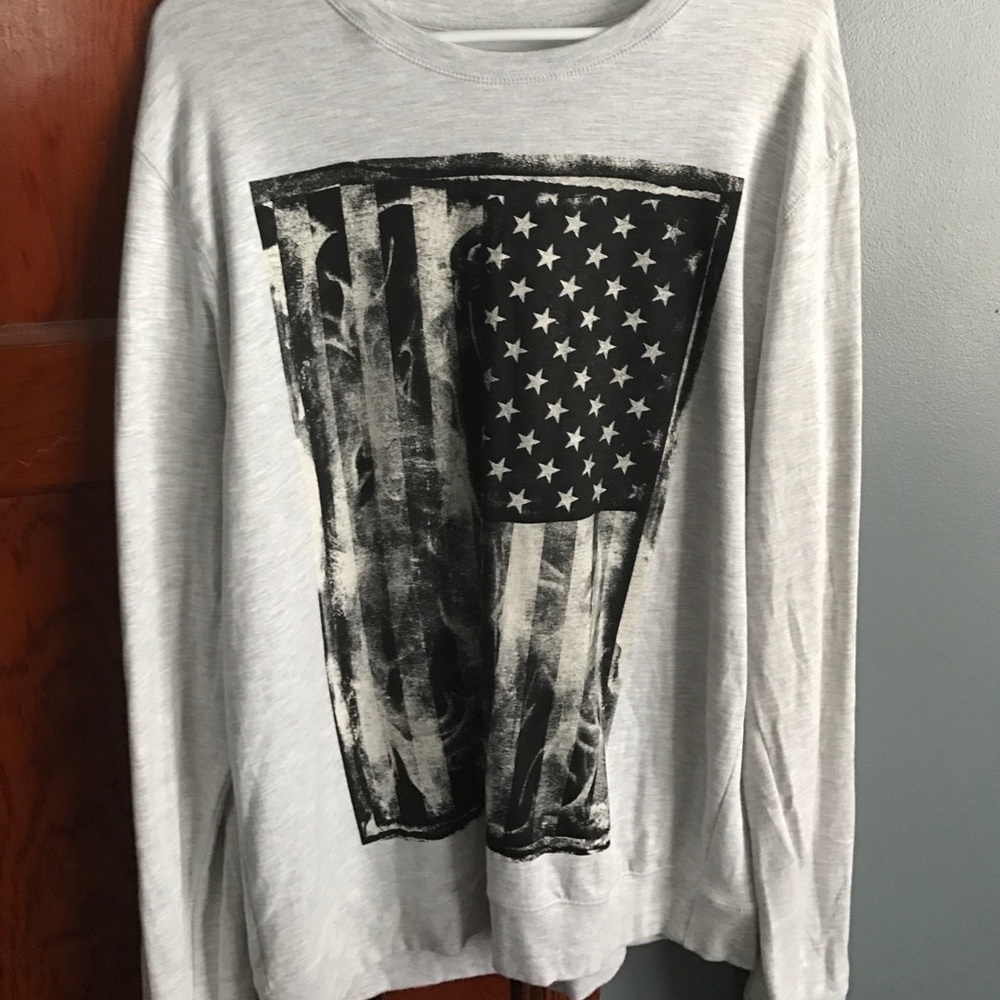 Carbon crew neck pullover