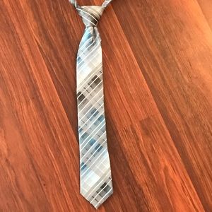 Single Tie