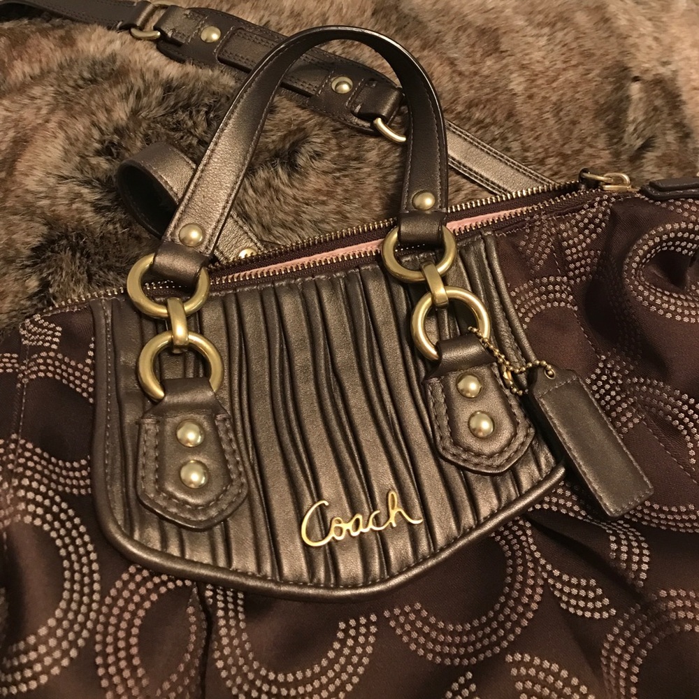 Brown coach purse - Picture 4 of 6
