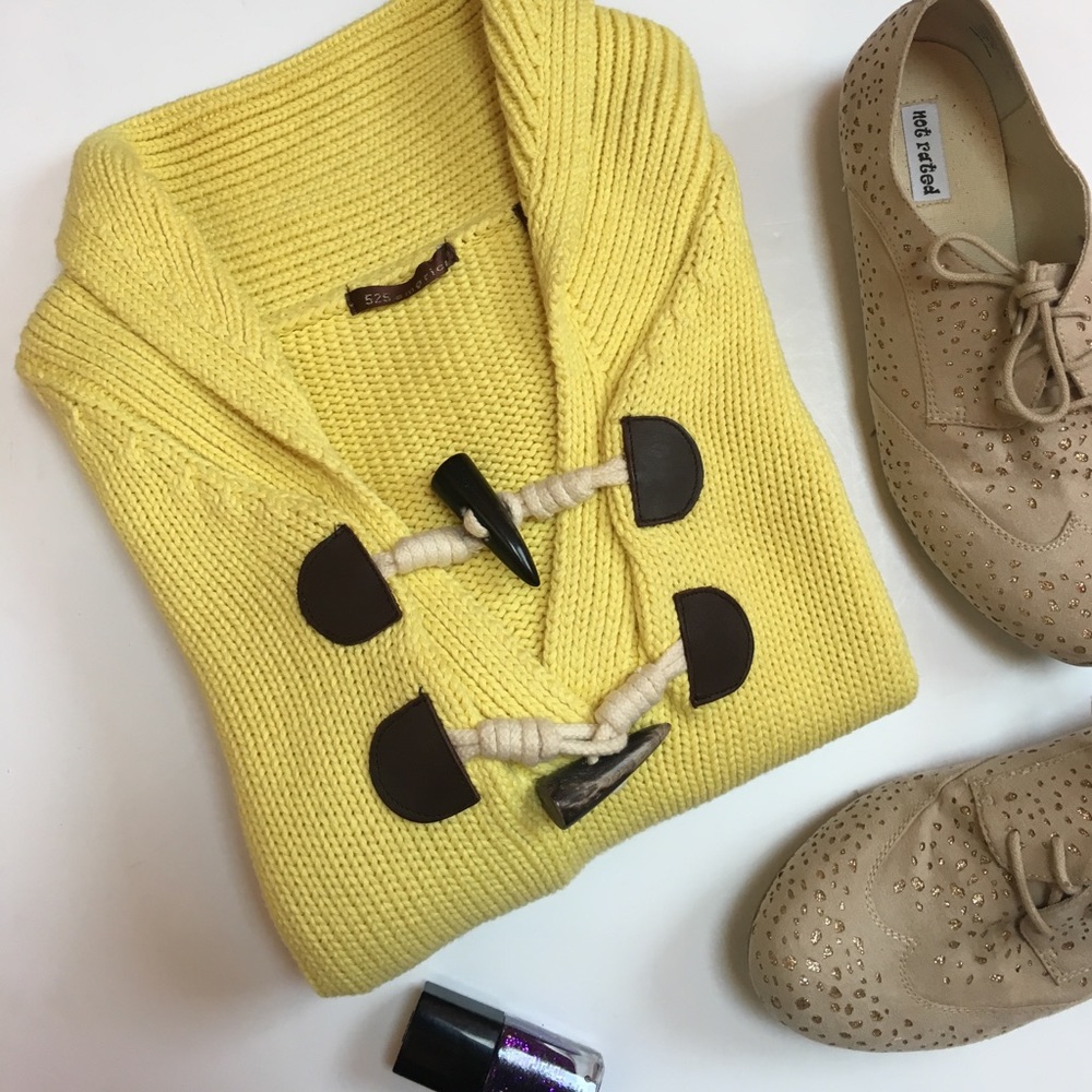 Buttercup yellow cotton sweater