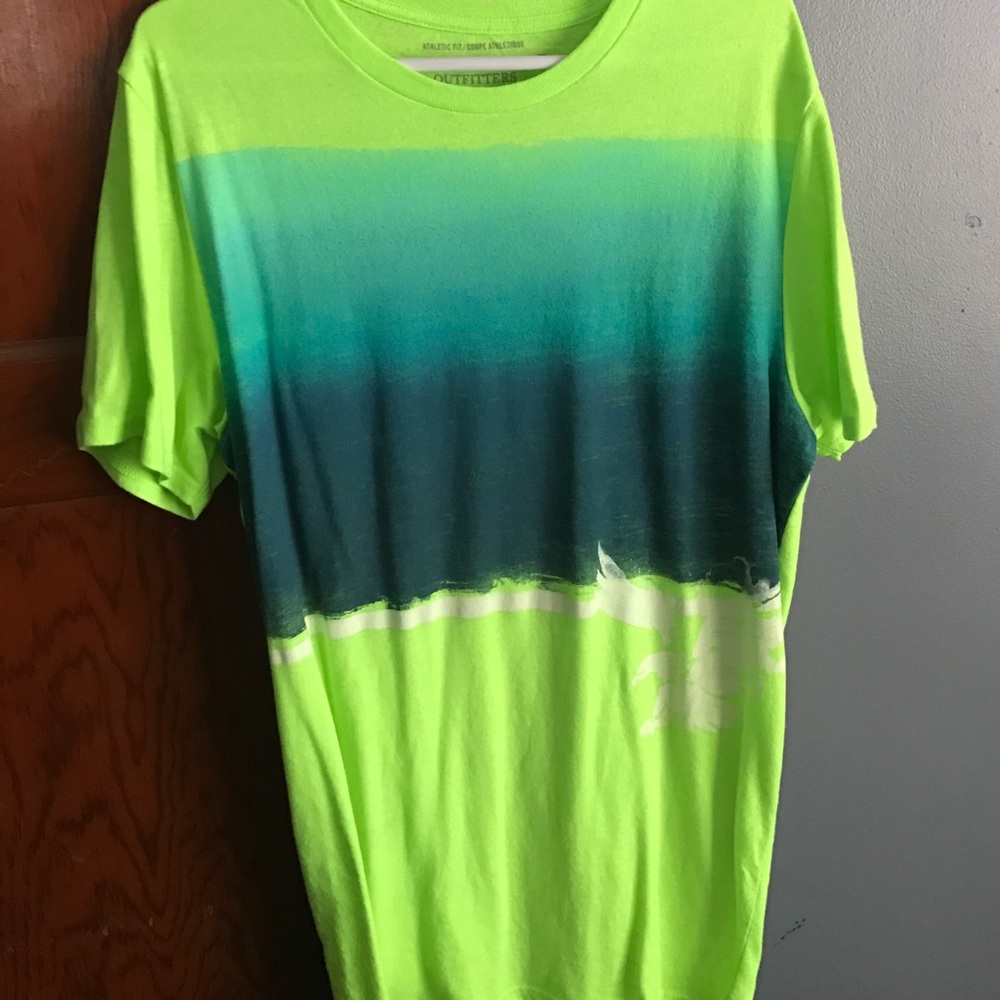 American eagle t shirt