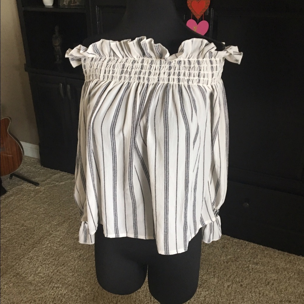 White and black striped blouse