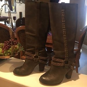 Studded rustic boots!