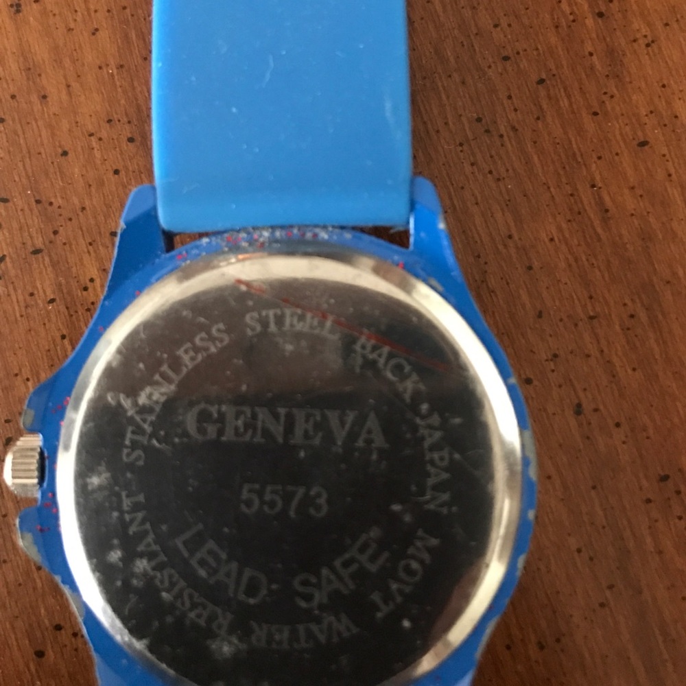 Watch - Picture 3 of 3