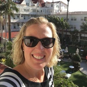 Meet your Posher, Lisa