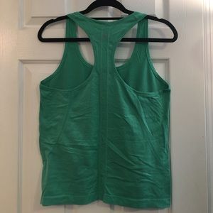 Lululemon Swiftly Tech Razorback