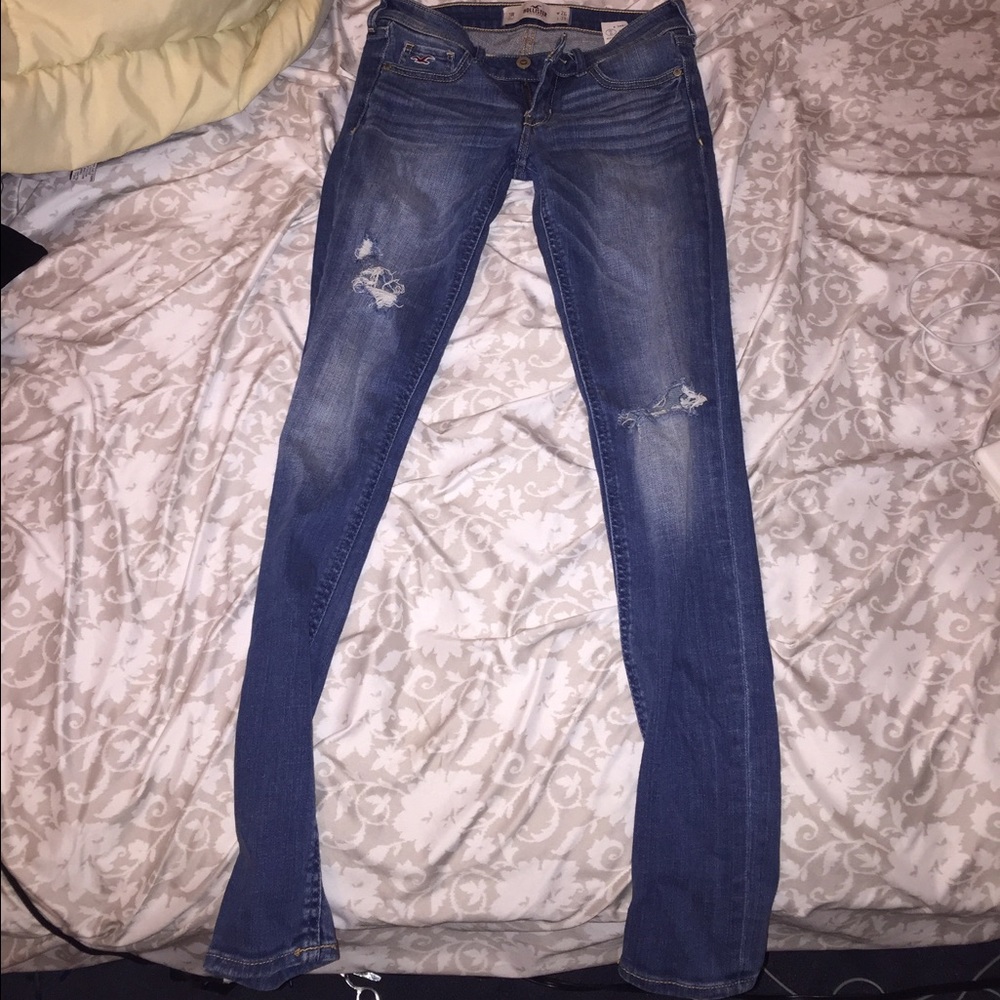 Hollister Ripped Skinny Jean