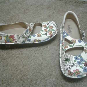 FINAL 20% taken off!   Alegria Mary Jane's