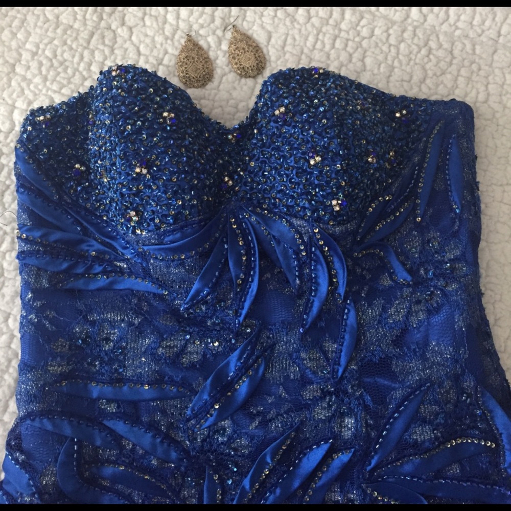Evening gown💙