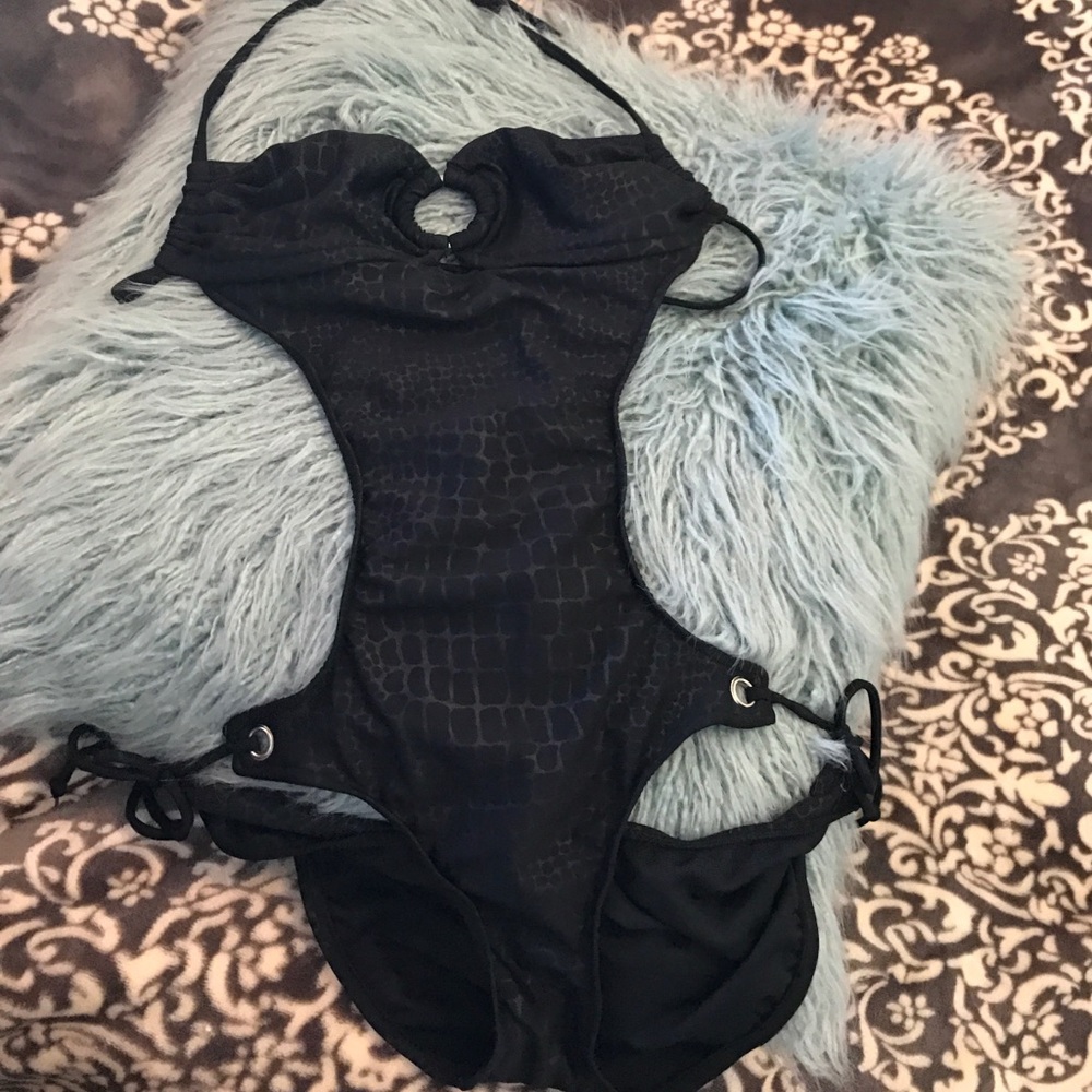 Sexy one piece swimsuit