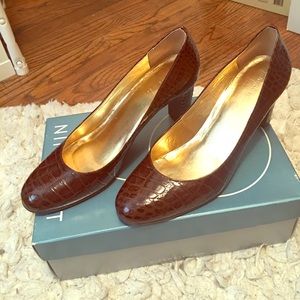 Nine West leather heel. Crocodile pattern