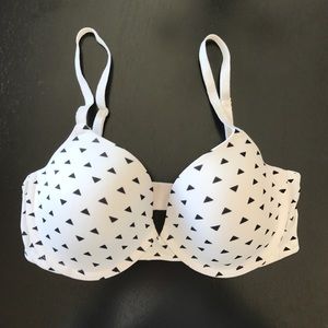 Victoria's Secret Pink bra