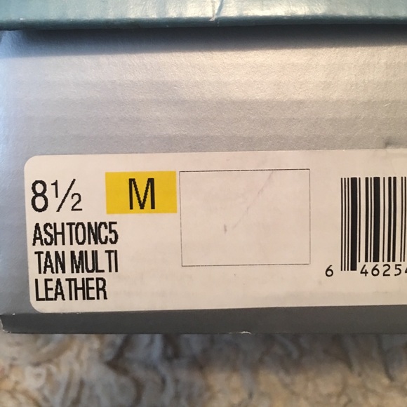 Nine West strappy heel - Picture 4 of 4