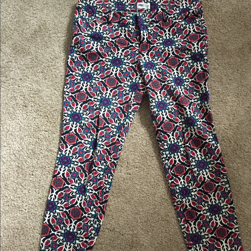 Old Navy Printed Pixie Pants