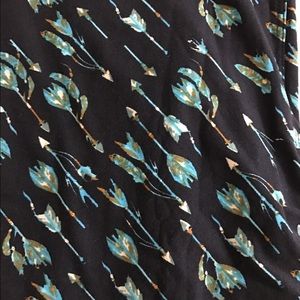 New TC LuLaRoe Arrow Leggings!