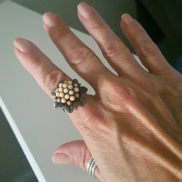 Ring - Picture 2 of 3