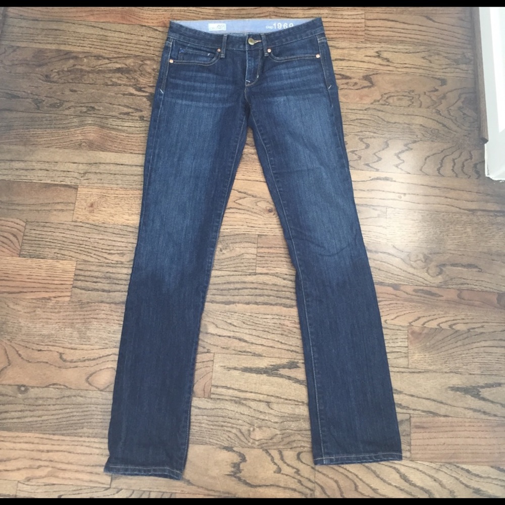 Gap straight leg jeans size 26/2R