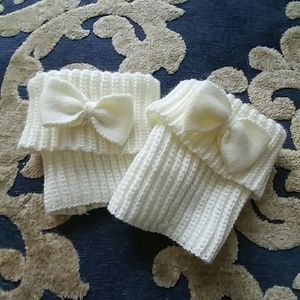 Boot cuffs with bow