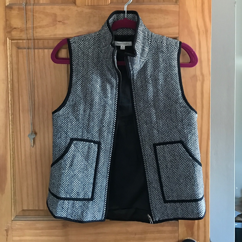 Very cute vest light weight