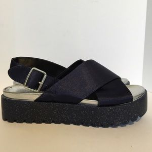 NWOT Aldo platform sandals