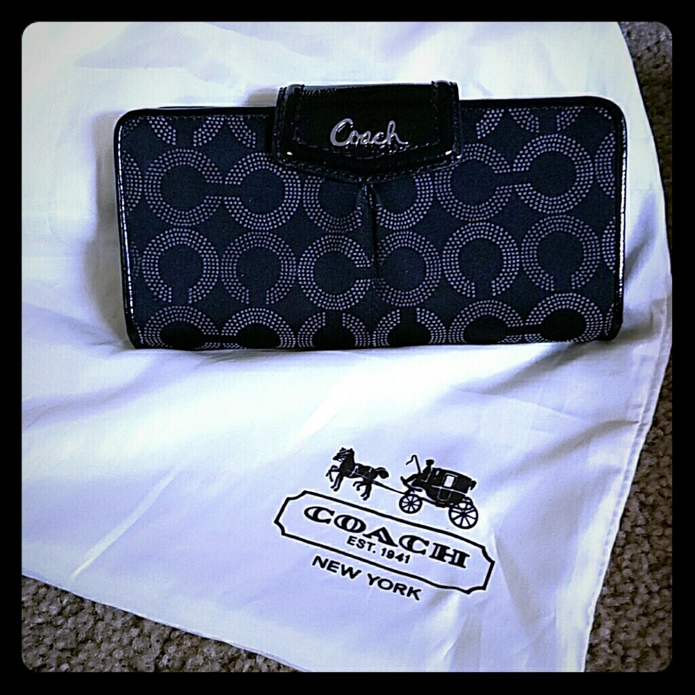 Coach Wallet SOLD