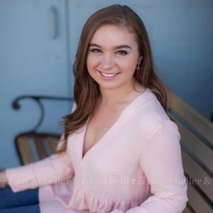 Meet your Posher, Olivia