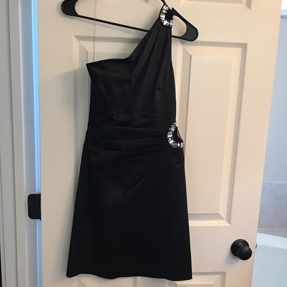 Black Windsor One-Shoulder Satin Dress