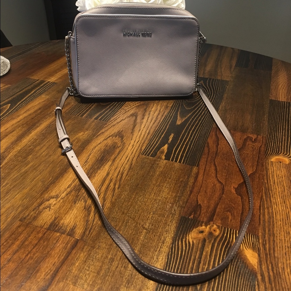 Micheal Kors Grey Crossbody Purse