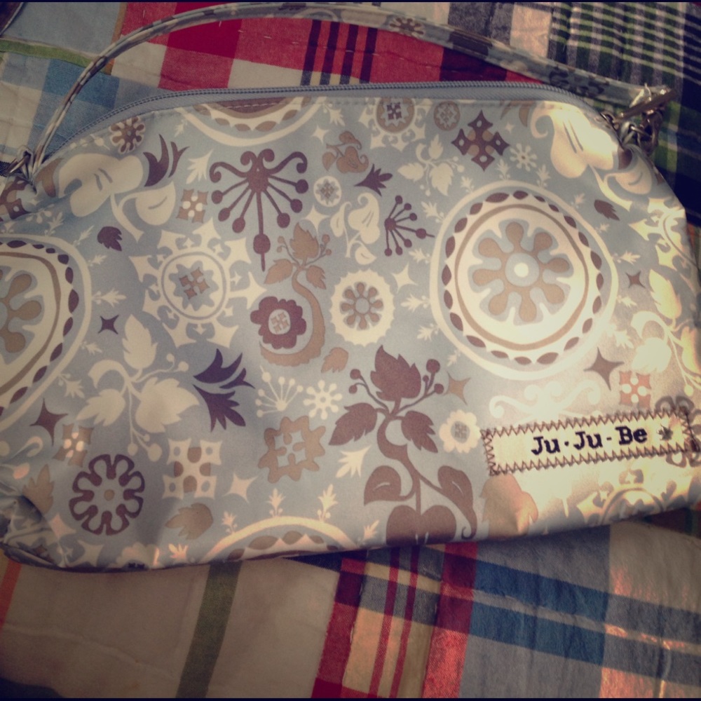 👶🏻Juju bee matching wristlet👶🏻