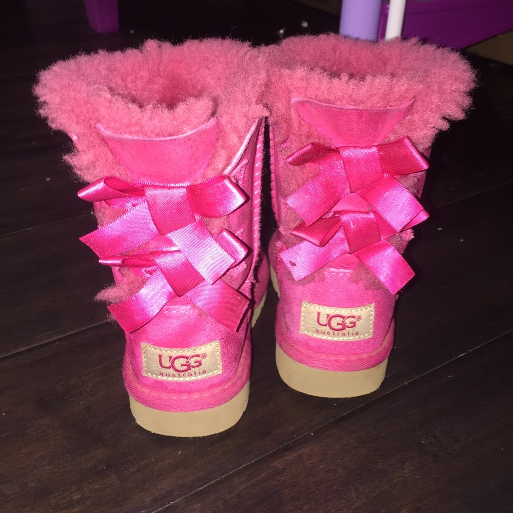Toddler bailey bow uggs