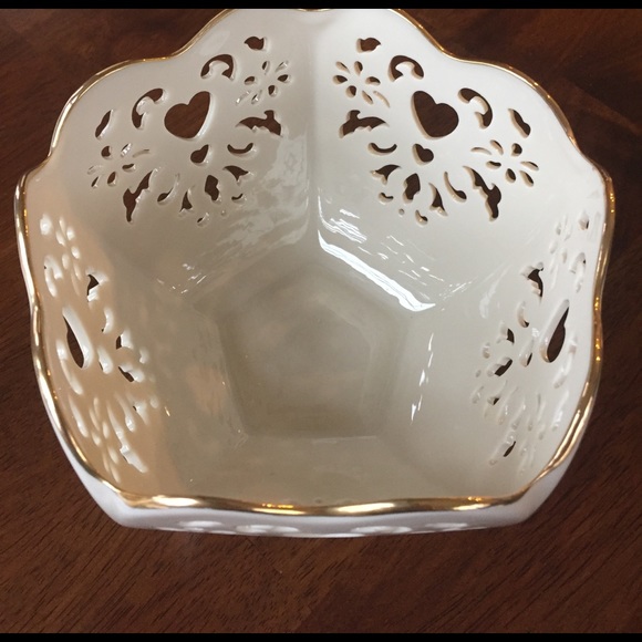 💝PRICE CUT‼️ LENOX Gold-Trimmed Decorative Bowl💝 - Picture 2 of 4