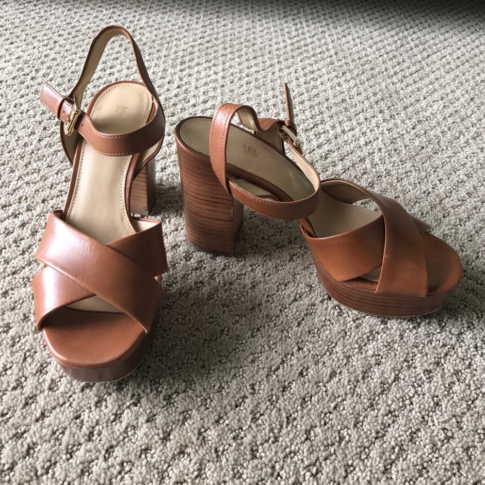 🌻MK SANDALS🌻