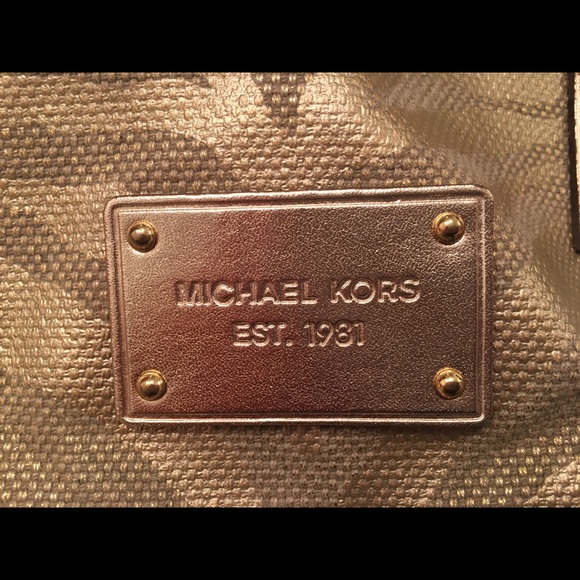 Michael Kors Handbag - Picture 2 of 3