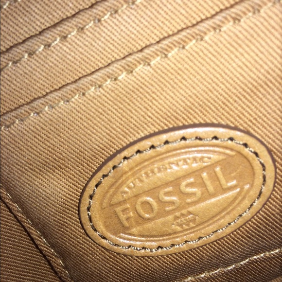 Fossil Crossbody Purse - Picture 4 of 4