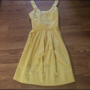 Yellow Maurice's dress size medium