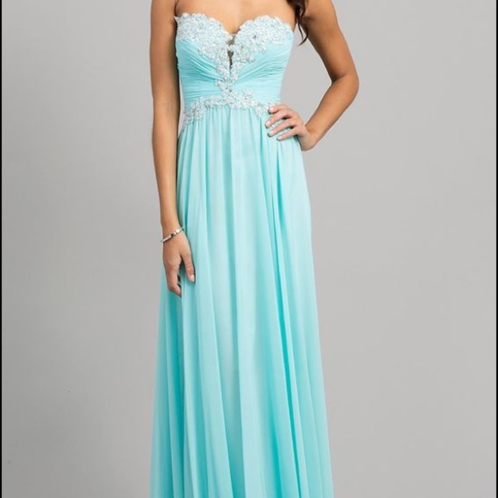 HP🎉 NWT Dancing Queen Prom Dress